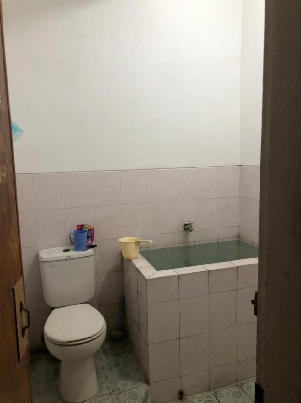 Oyo 90482 Rumah Oma Syariah Kupang  Esterno foto