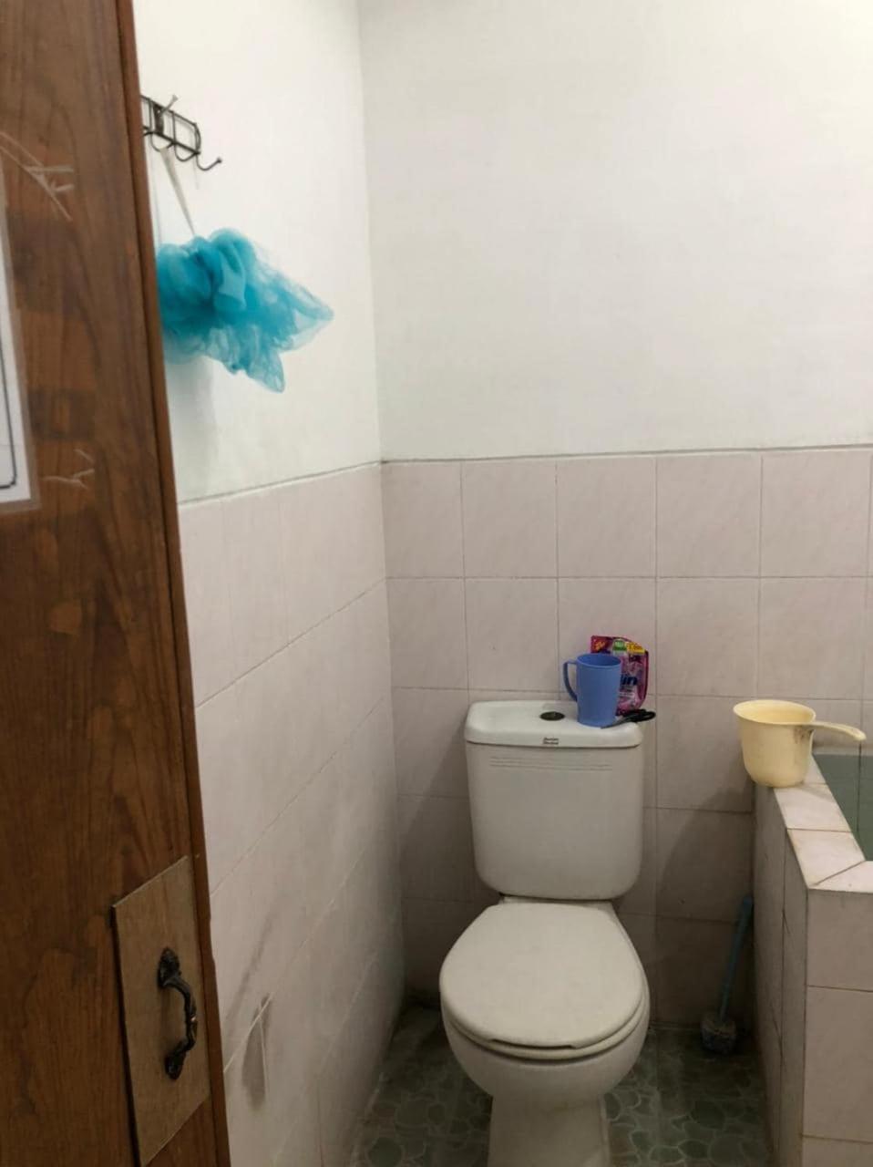 Oyo 90482 Rumah Oma Syariah Kupang  Esterno foto